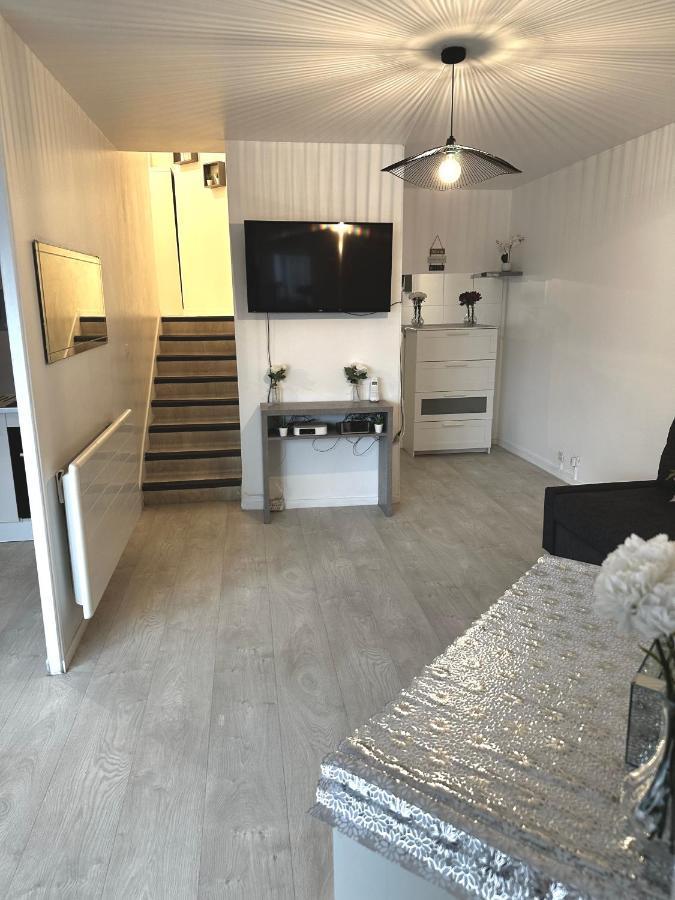 Jolie Appartement Duplex 2 Min Gare-Disney Et Paris 15 Min Noisy-le-Grand ภายนอก รูปภาพ